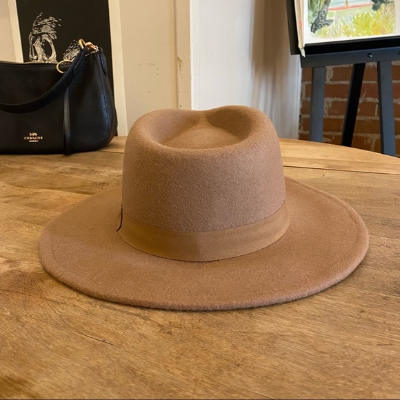 Fall Wool Hat 🍂 - Picture 5 of 8